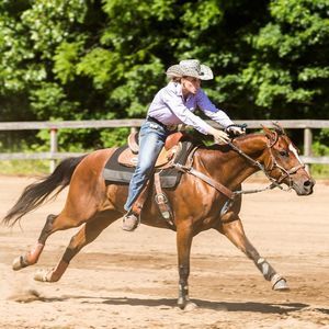 Meet your Posher, Celeste